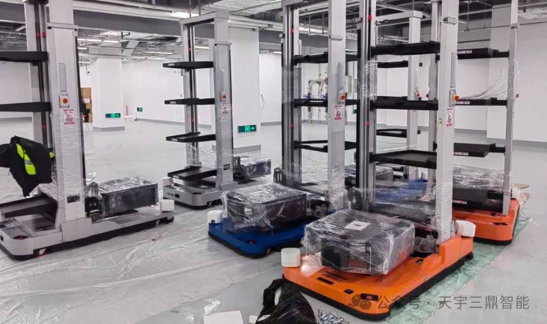 <b>《智能机器人 提升生产效率 节约管理成本 增加社会和经济效益》</b>